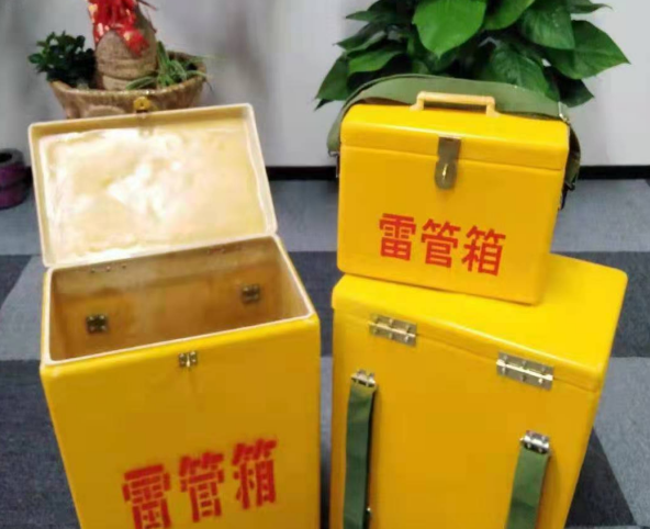 桥西玻璃钢雷管箱有哪些特点